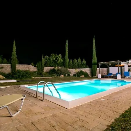 Olympos Ladiko Villa